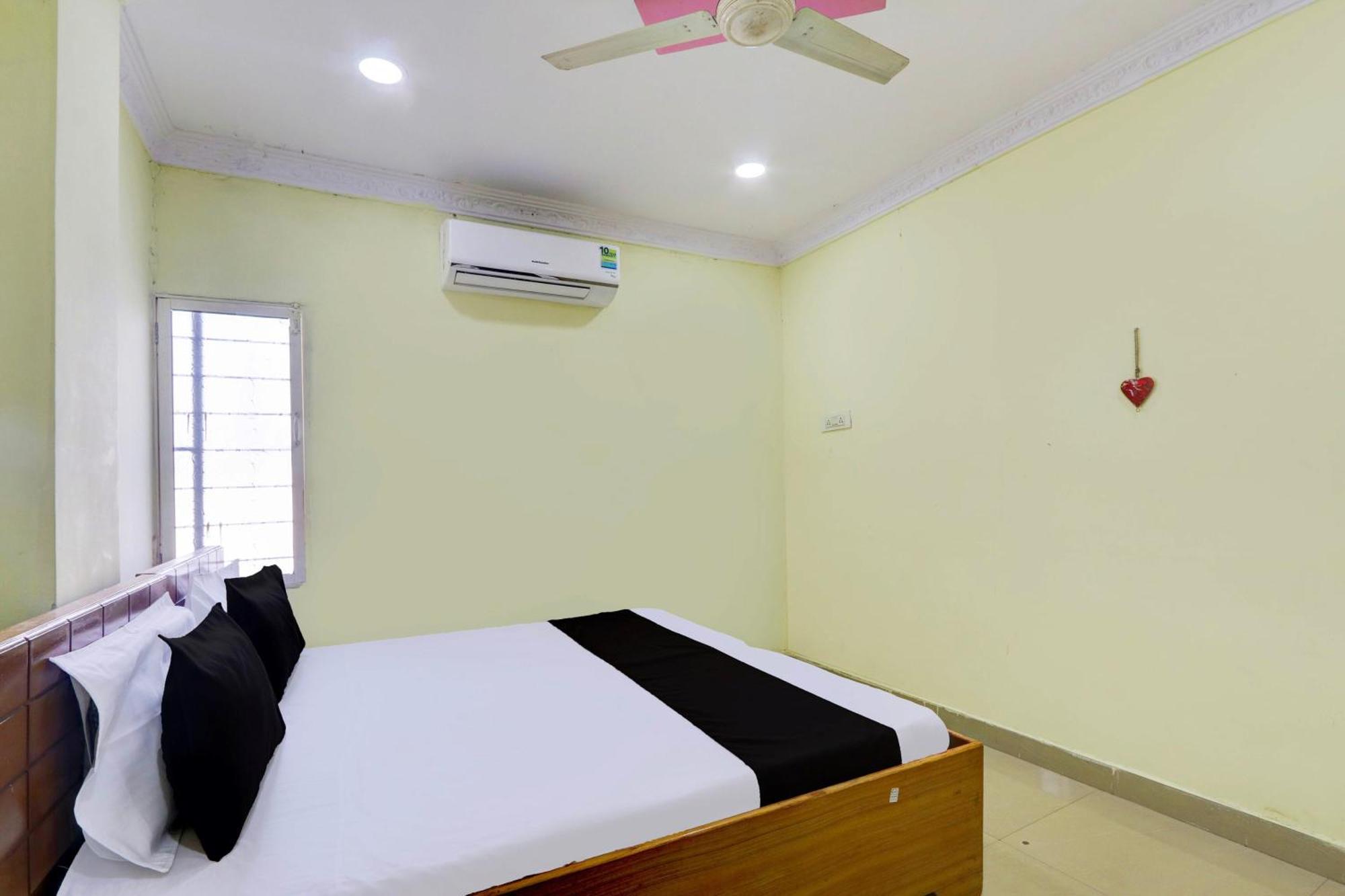 Spot On Al Nizam Guest House Hyderabad Exterior photo